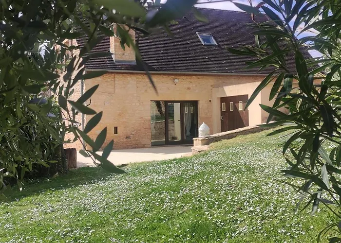 Au Soleil Levant A *